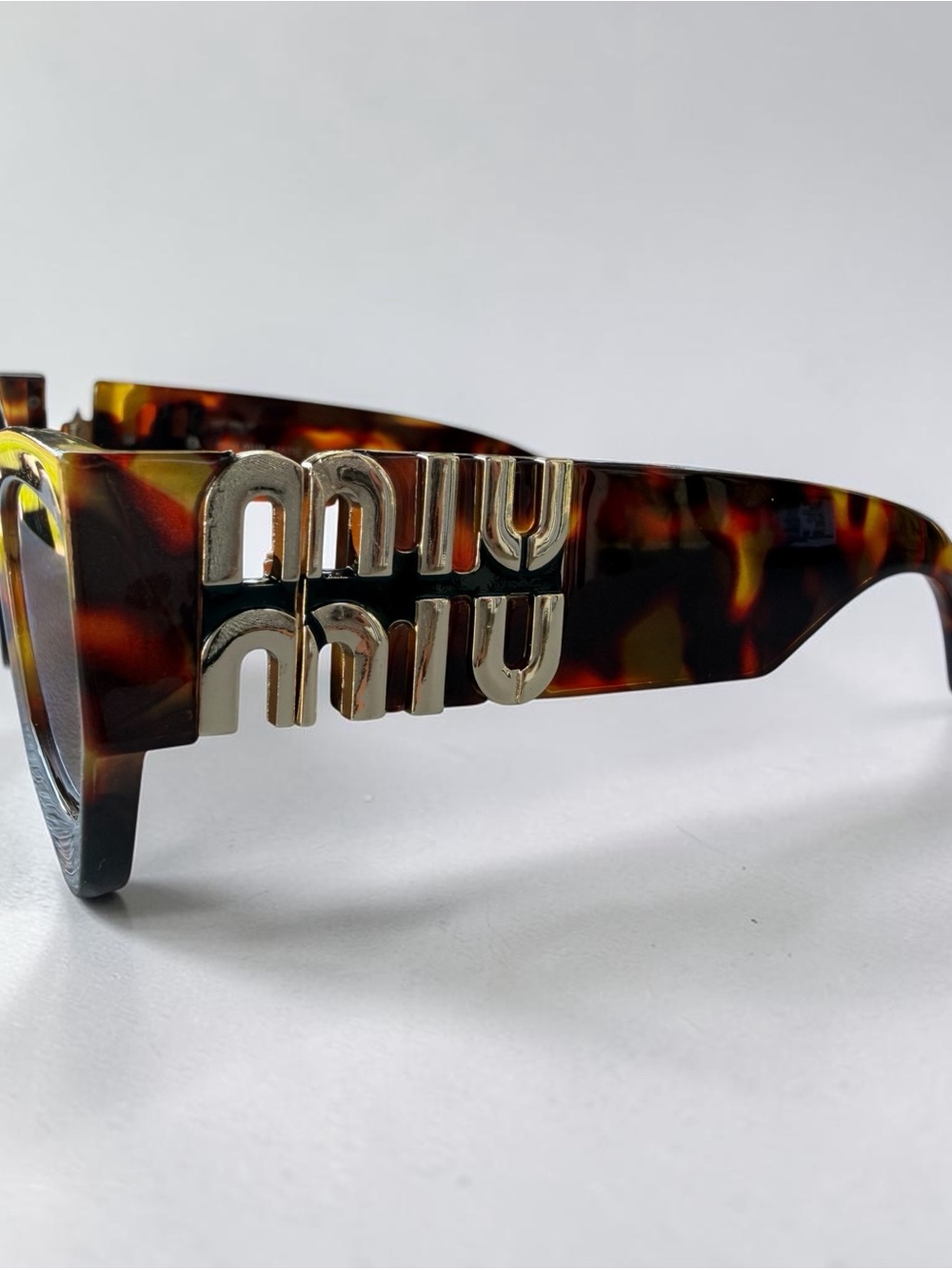 Women's Sunglasses - Brown Lenses